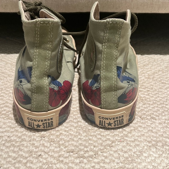 Converse Chuck Taylor|Sage Green Canvas HighTop| Flowers| Good Condition W10 M8 - Picture 2 of 12